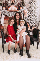 Courtney G christmas mini 2025