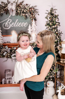 Megan W christmas mini 2024